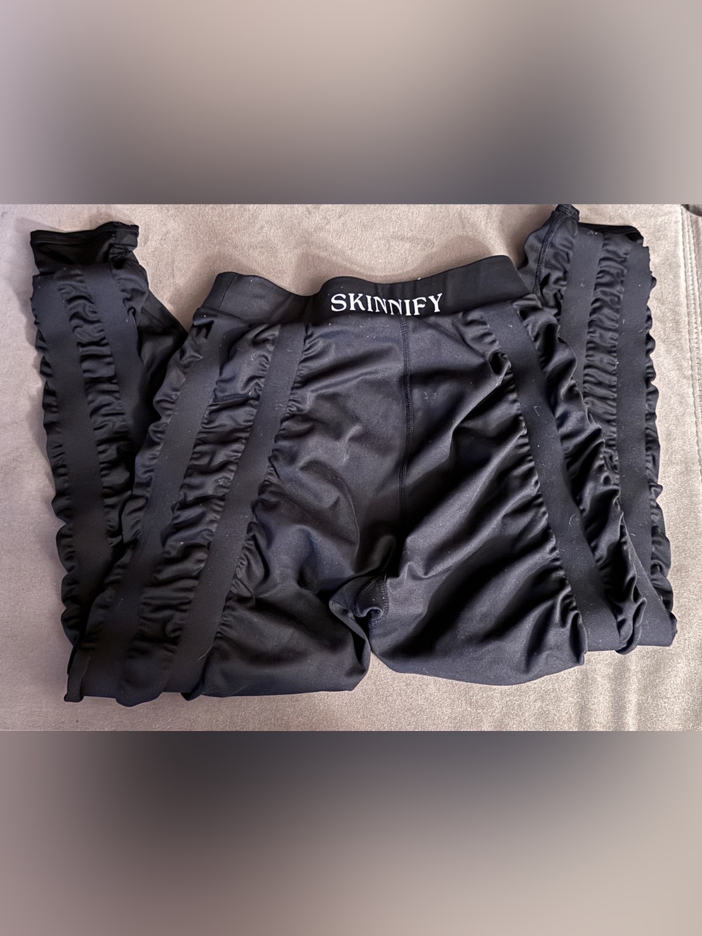 Skinnify Resistance Band Leggings Black Smaller Waistband Size Medium EUC